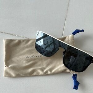 Vintage Louis Vuitton Black and white Monogram Sunglasses UNISEX